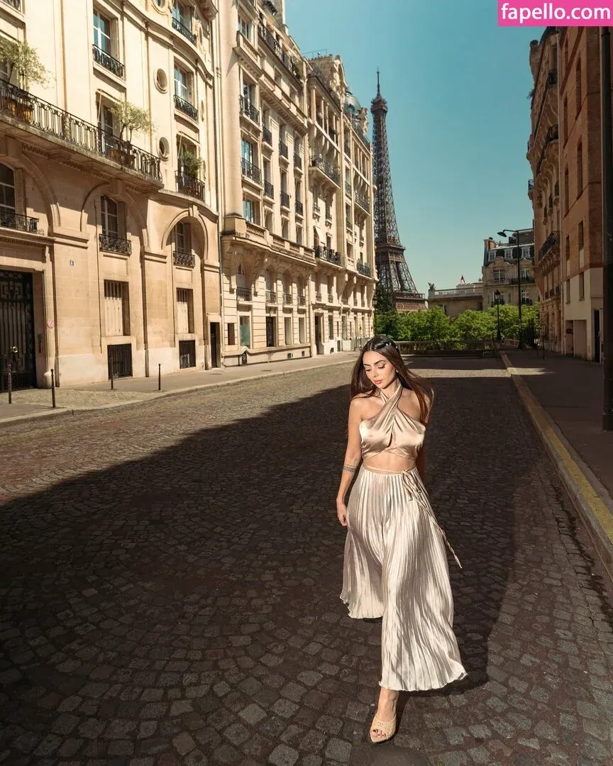 Nyvi Estephan Onlyfans Photo Gallery 