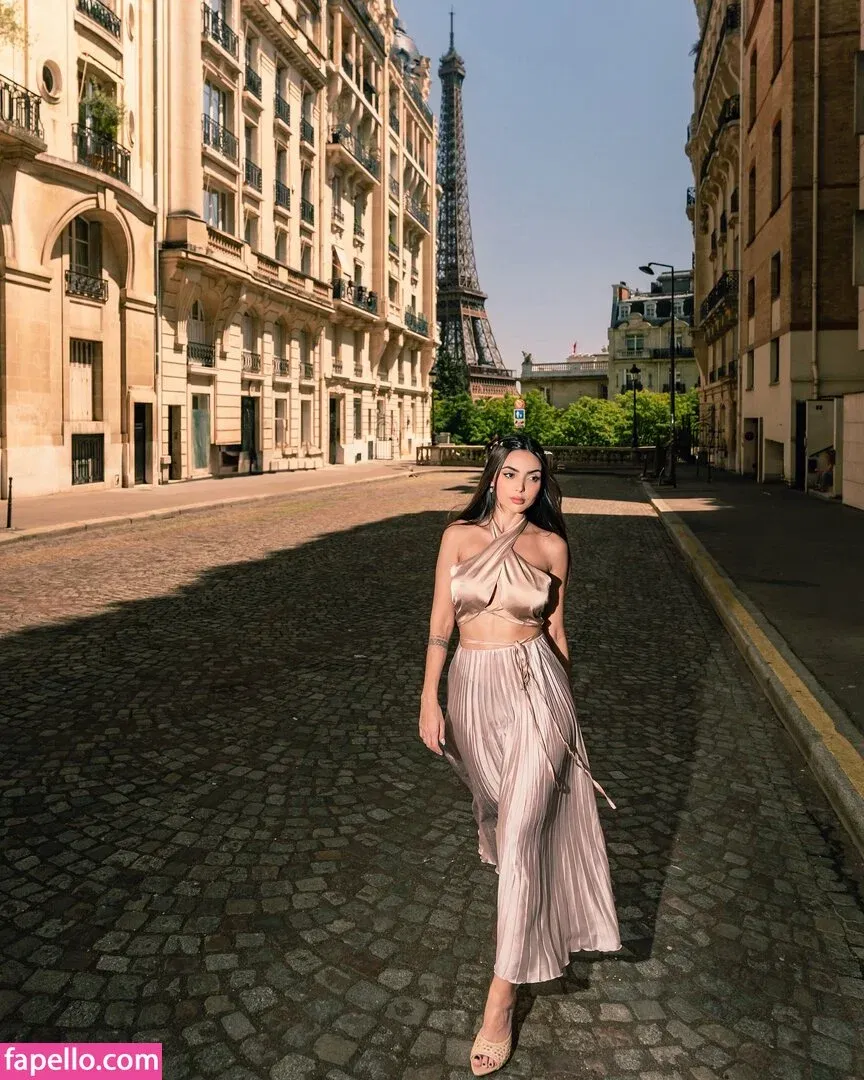 Nyvi Estephan Onlyfans Photo Gallery 