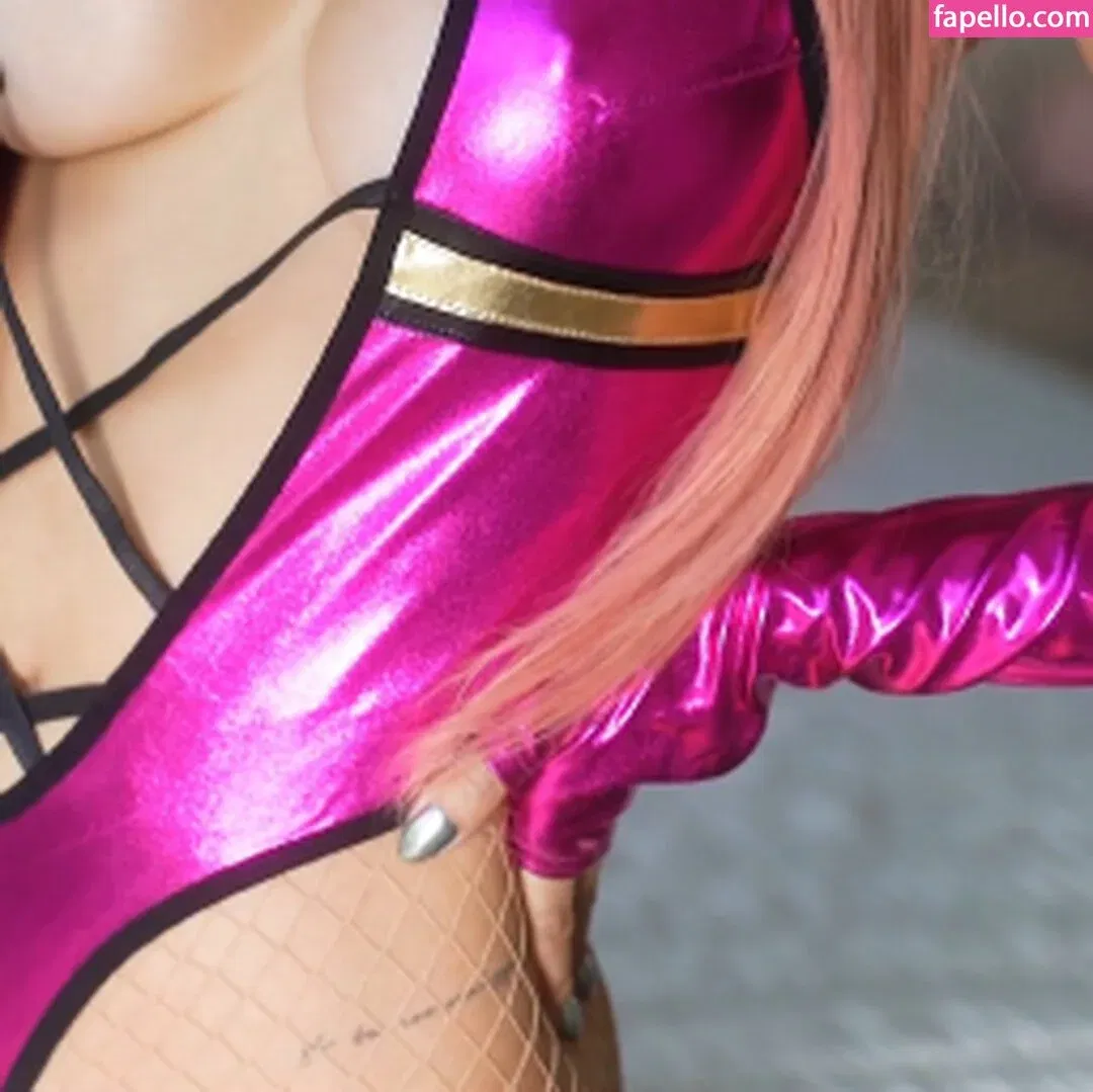 Nyvi Estephan Onlyfans Photo Gallery 