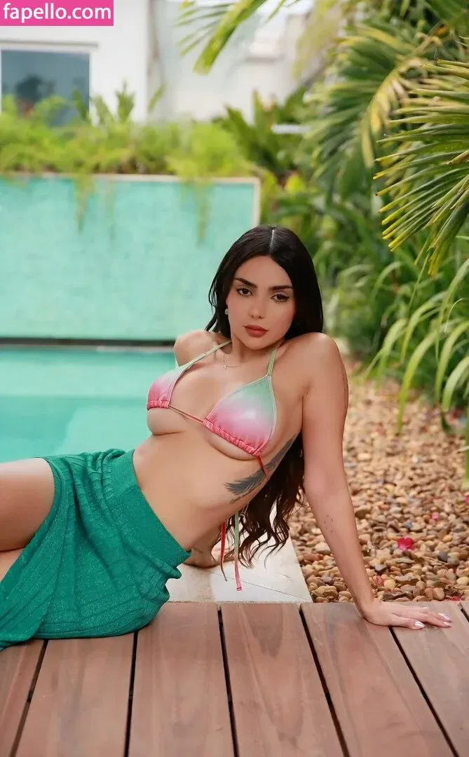 Nyvi Estephan Onlyfans Photo Gallery 