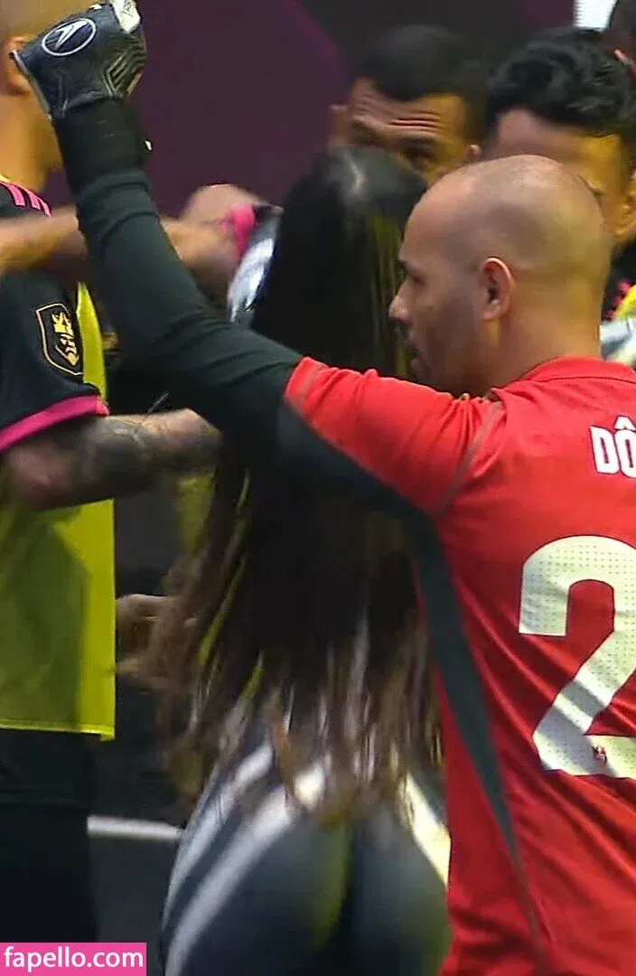 Nyvi Estephan Onlyfans Photo Gallery 