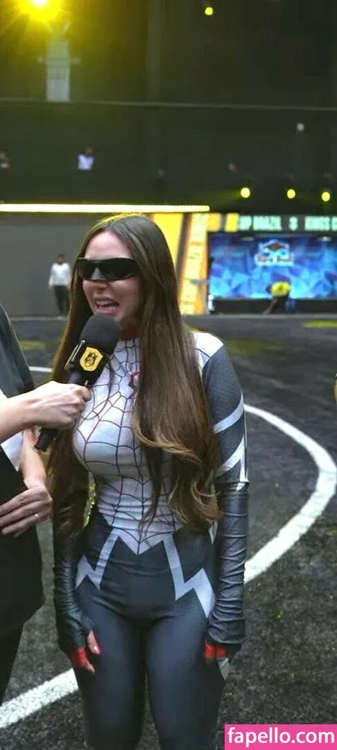 Nyvi Estephan Onlyfans Photo Gallery 