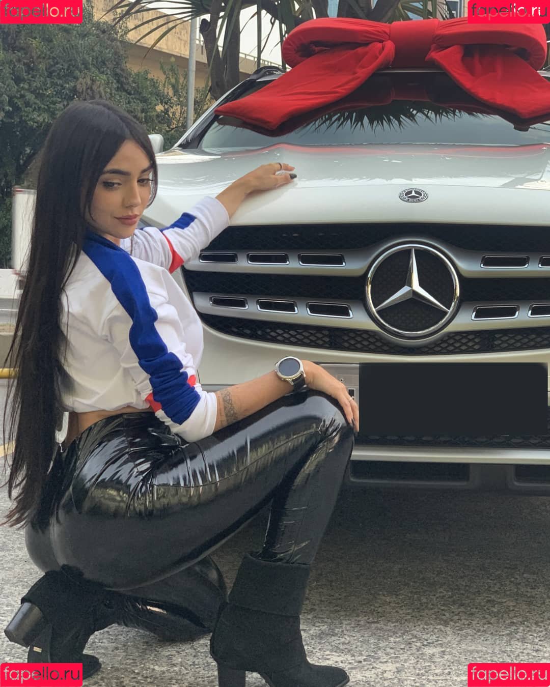 Nyvi Estephan Onlyfans Photo Gallery 