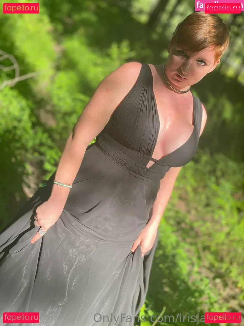 irisjaxx665 Onlyfans Photo Gallery 
