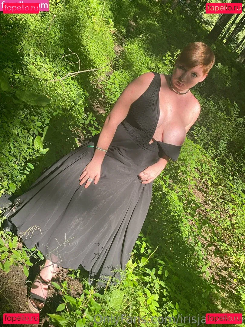 irisjaxx665 Onlyfans Photo Gallery 