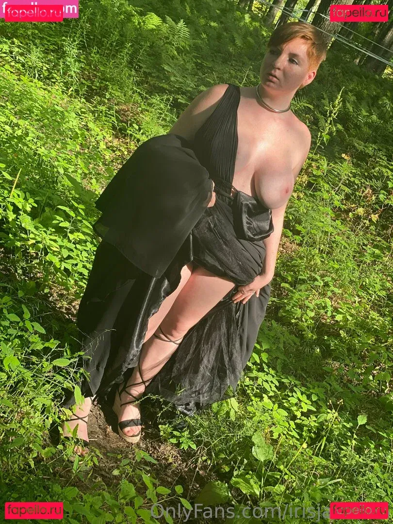 irisjaxx665 Onlyfans Photo Gallery 