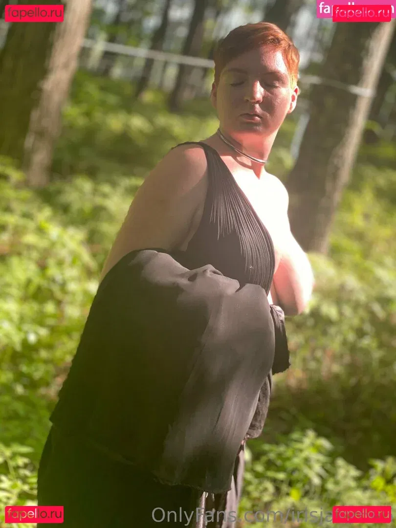 irisjaxx665 Onlyfans Photo Gallery 