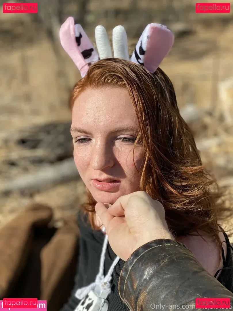 irisjaxx665 Onlyfans Photo Gallery 