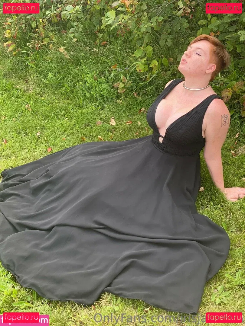 irisjaxx665 Onlyfans Photo Gallery 