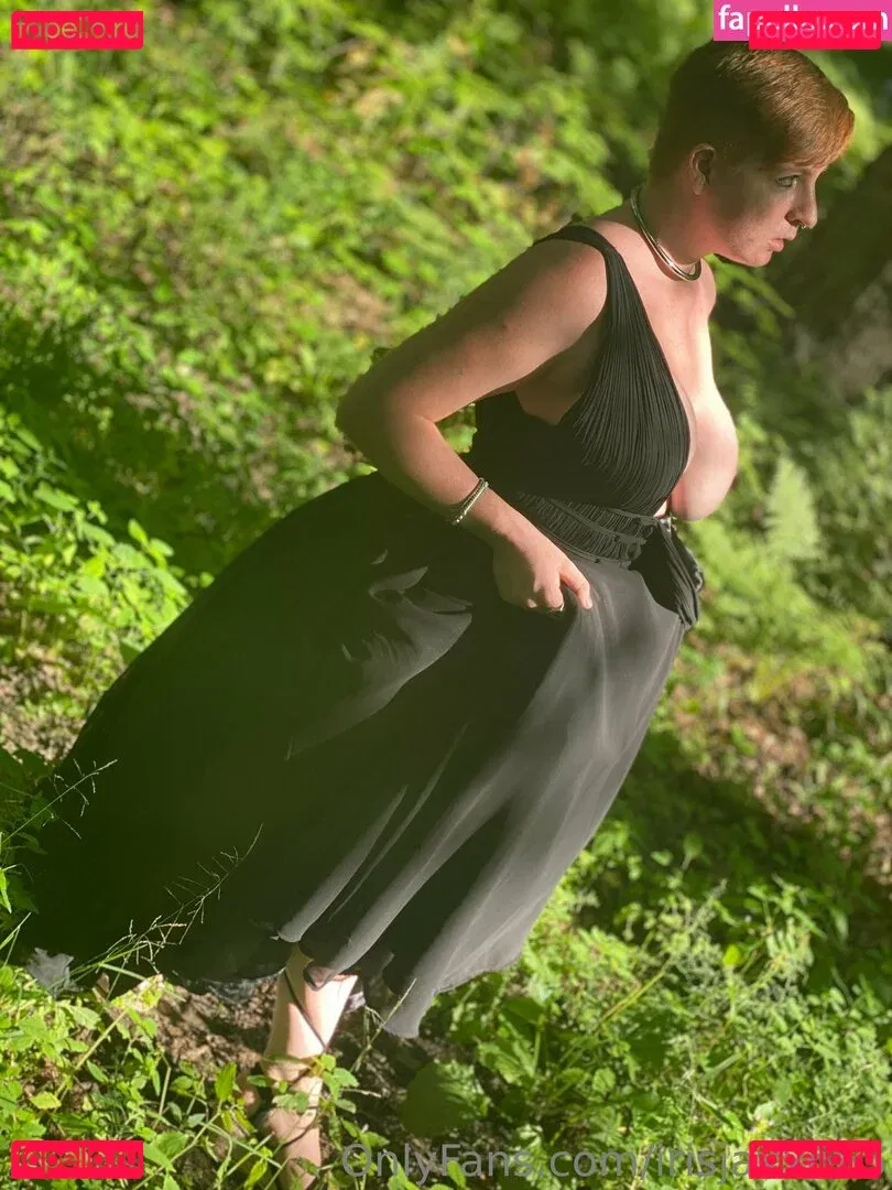 irisjaxx665 Onlyfans Photo Gallery 