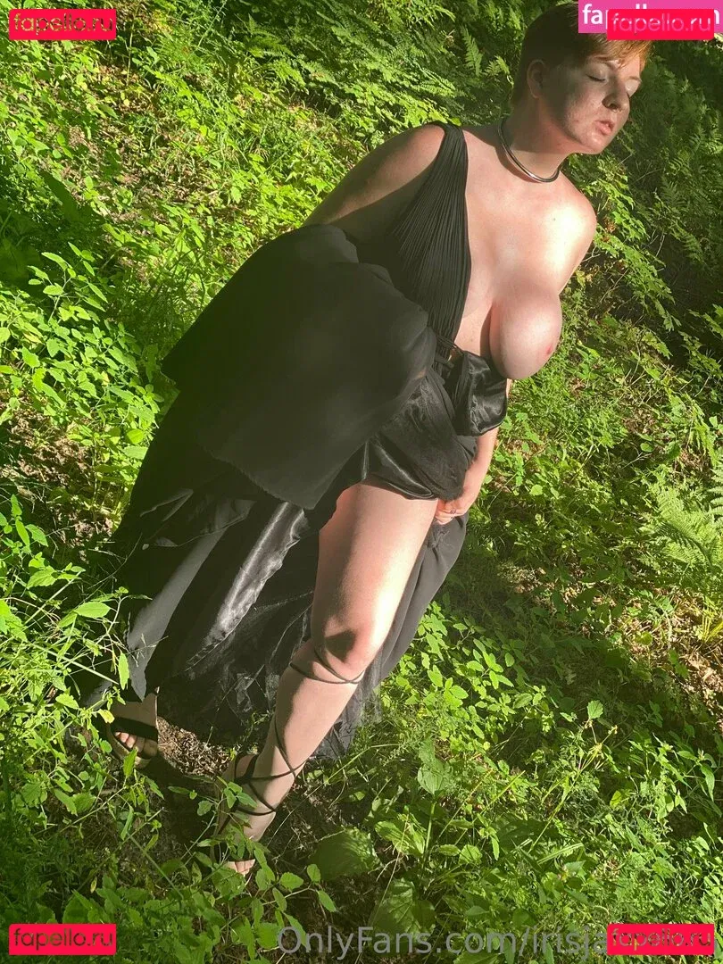 irisjaxx665 Onlyfans Photo Gallery 