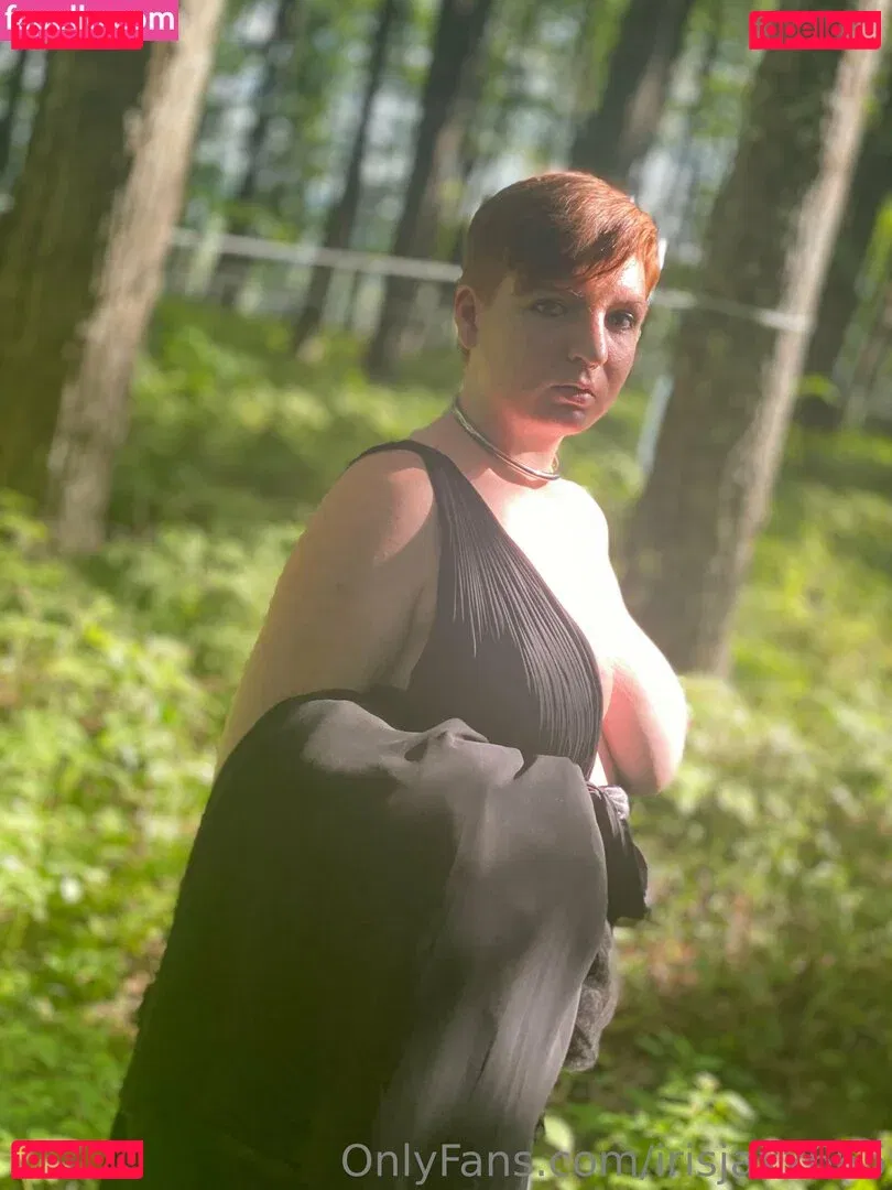 irisjaxx665 Onlyfans Photo Gallery 