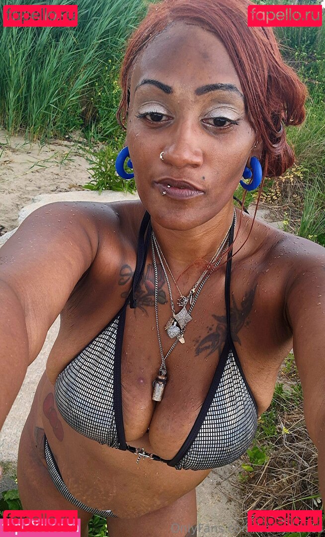 bettybones Nude Onlyfans Photo 11