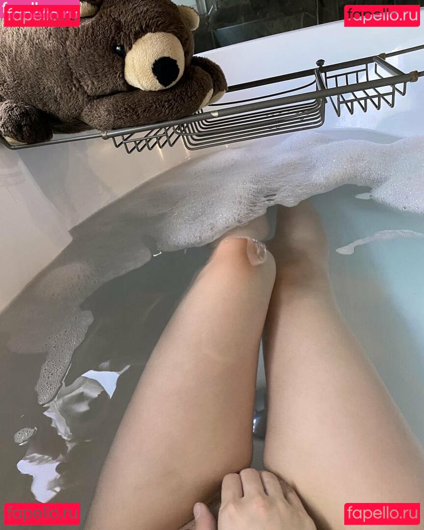 Aveline Liu Nude Onlyfans Photo 29