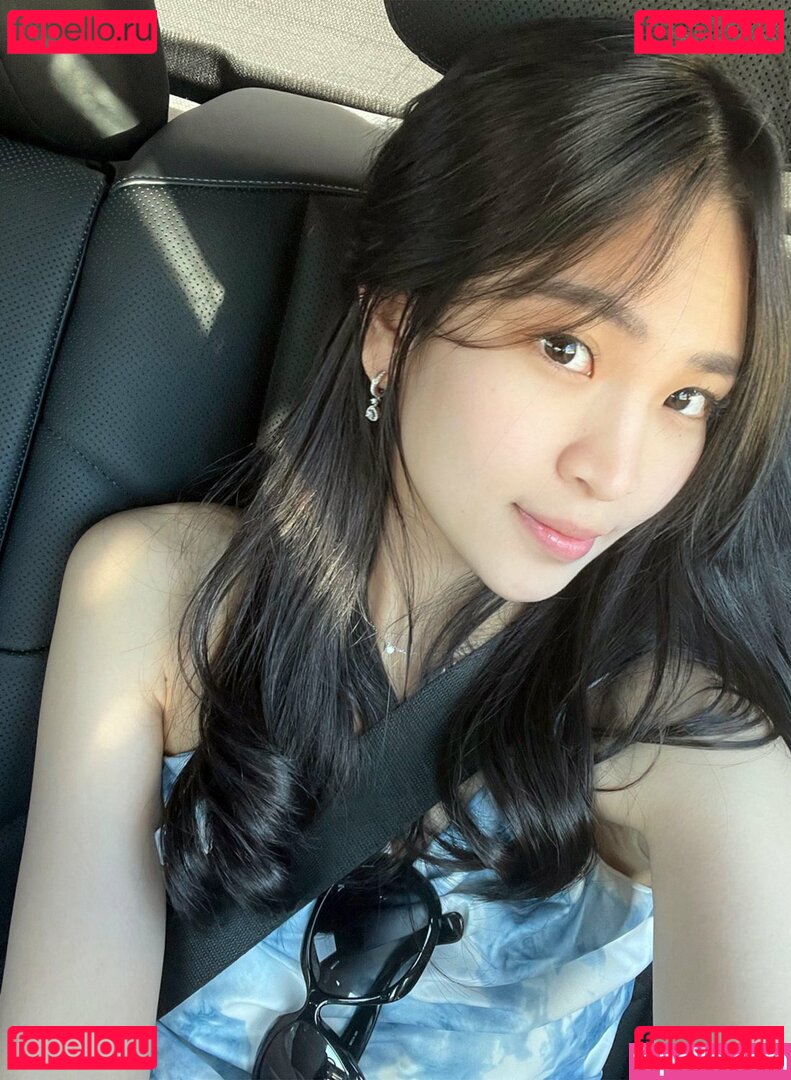 Aveline Liu Nude Onlyfans Photo 25