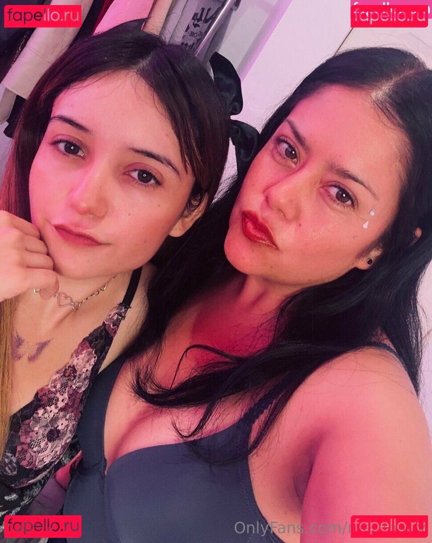 merlinariv Nude Onlyfans Photo 9