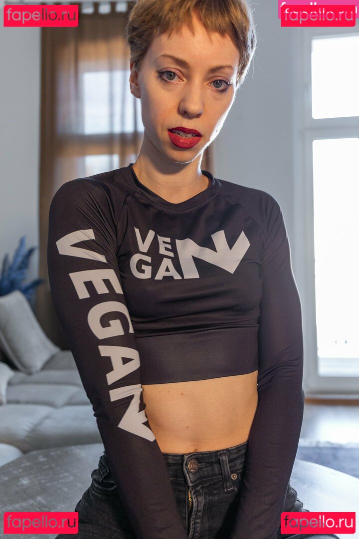 diewildeveganerin Nude Onlyfans Photo 50