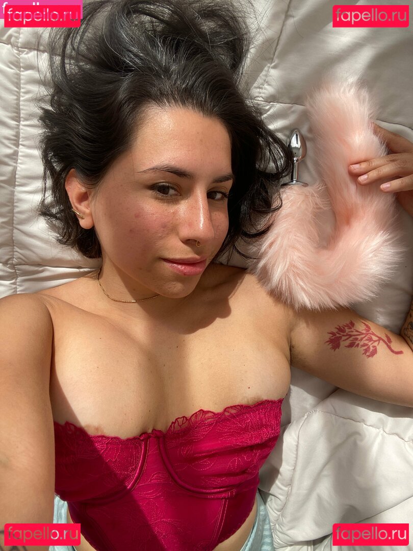 misspisces Nude Onlyfans Photo 15