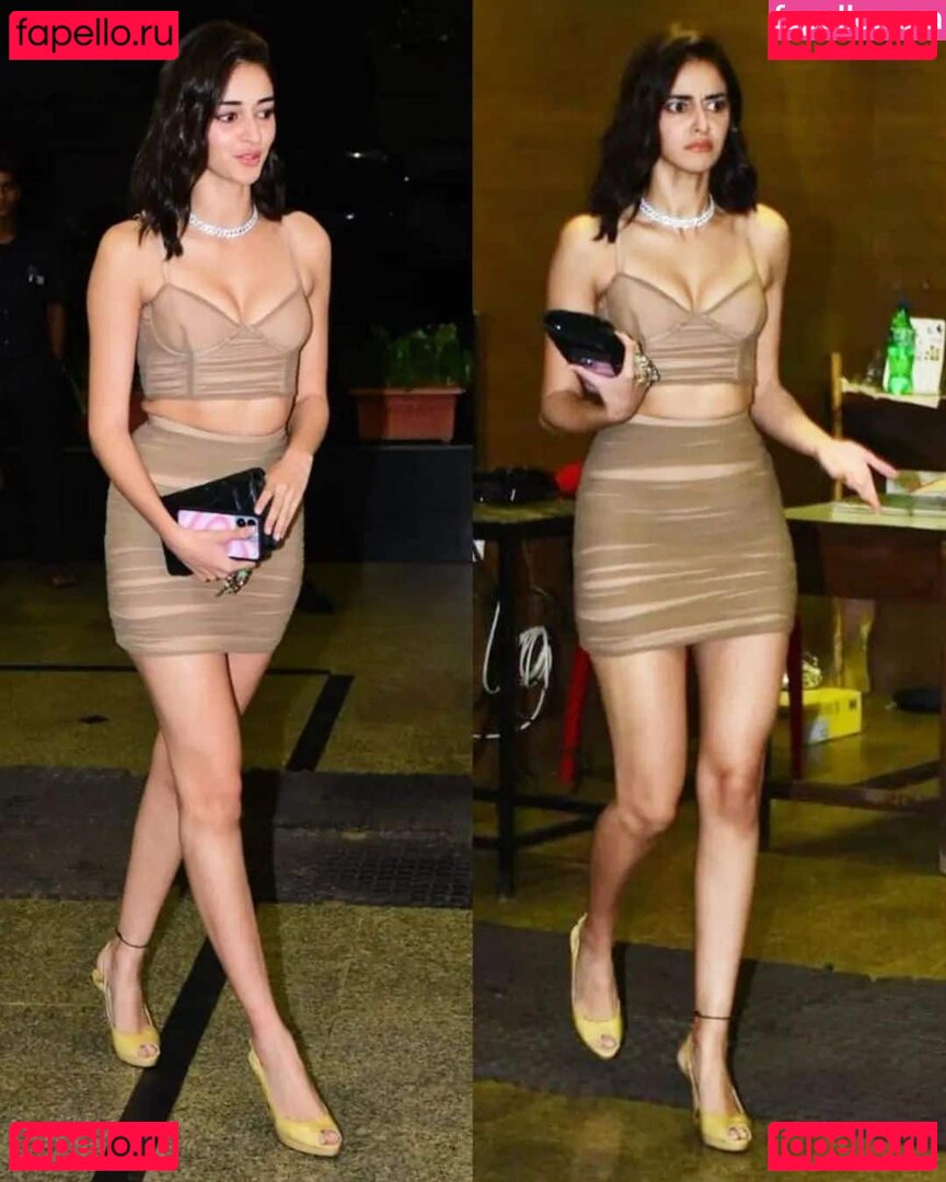 Ananya Panday Nude Onlyfans Photo 11