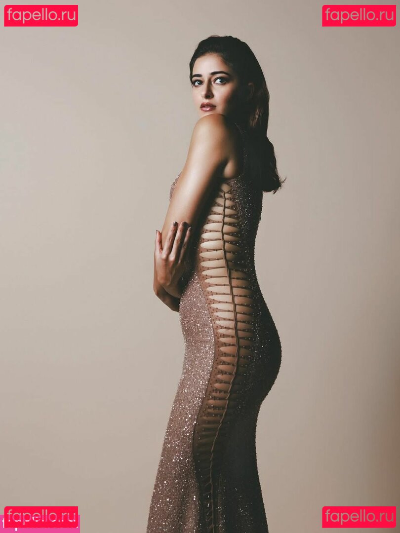 Ananya Panday Nude Onlyfans Photo 7