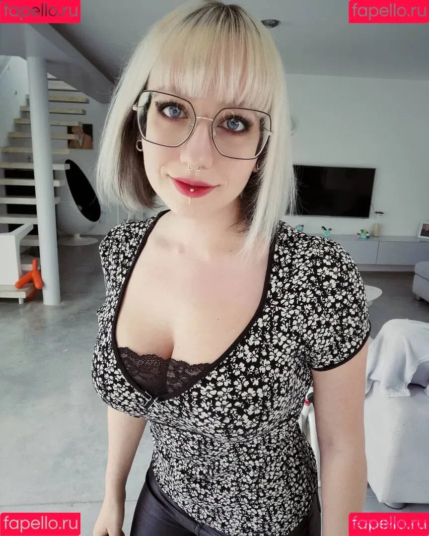 Methvespertine Onlyfans Photo Gallery 