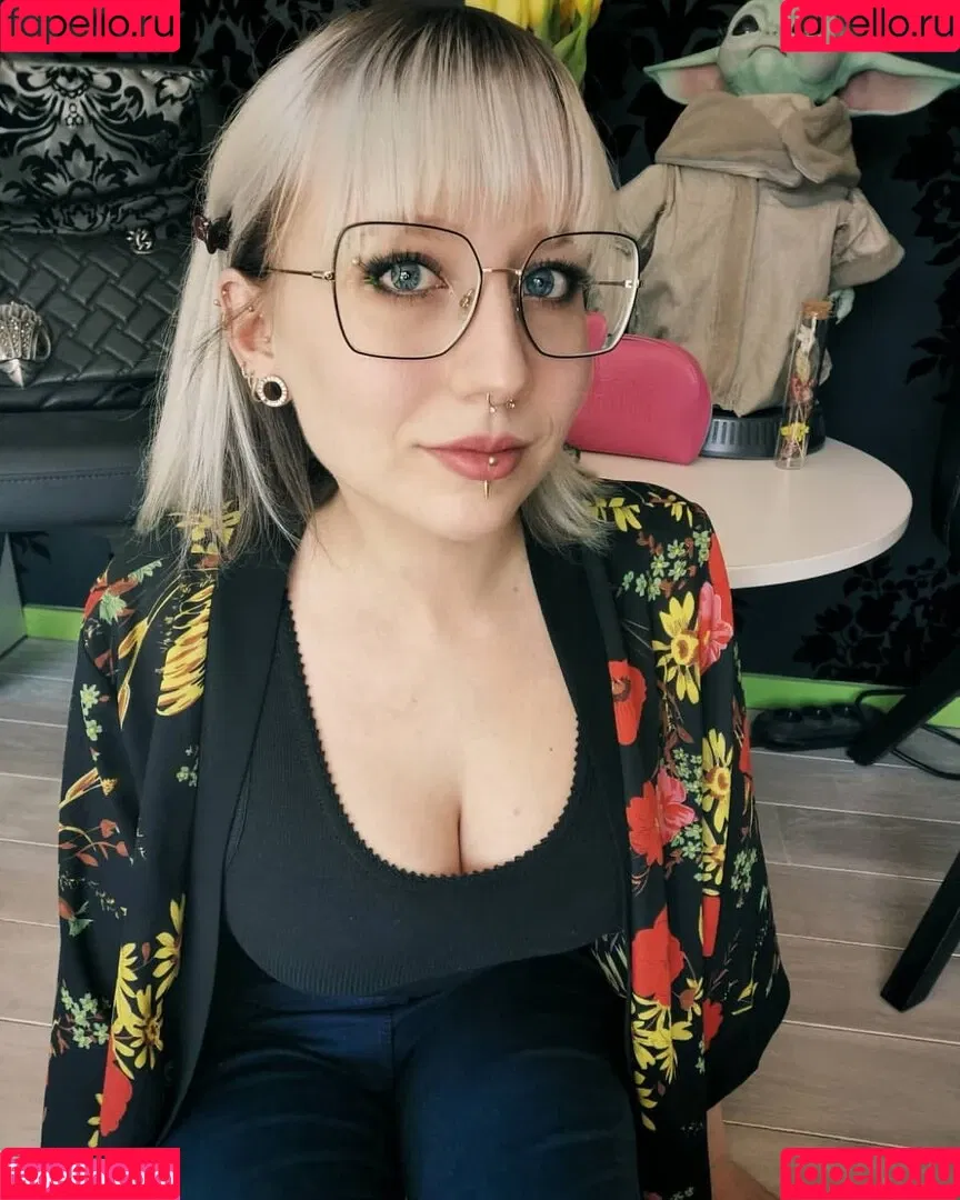 Methvespertine Onlyfans Photo Gallery 