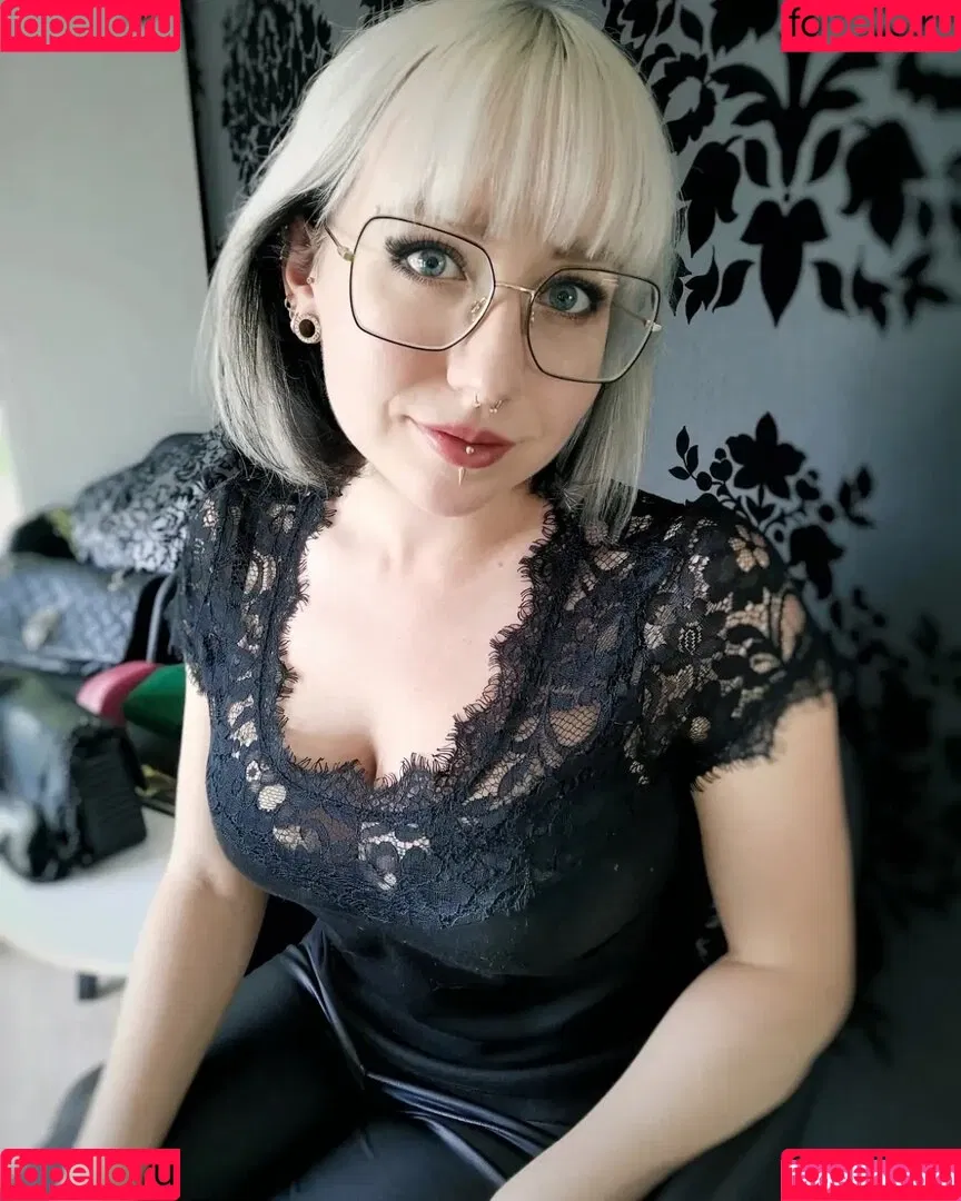 Methvespertine Onlyfans Photo Gallery 
