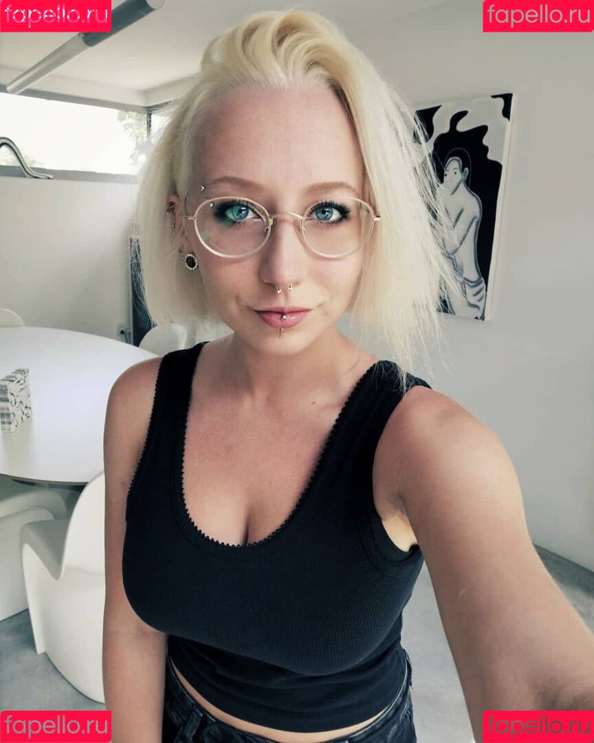 Methvespertine Onlyfans Photo Gallery 