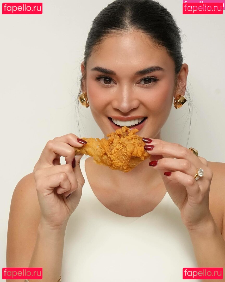 Pia Wurtzbach Nude Onlyfans Photo 51
