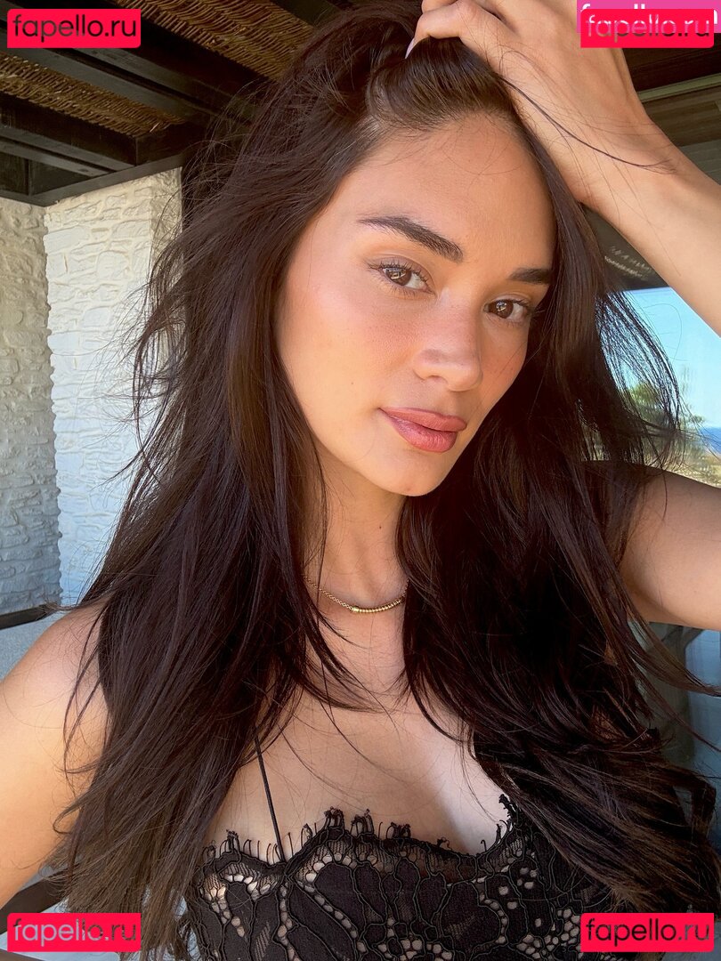 Pia Wurtzbach Nude Onlyfans Photo 30