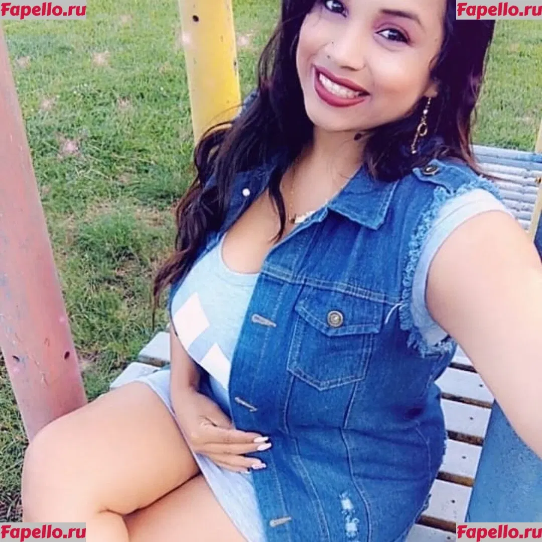 Isa Gomez Onlyfans Photo Gallery 