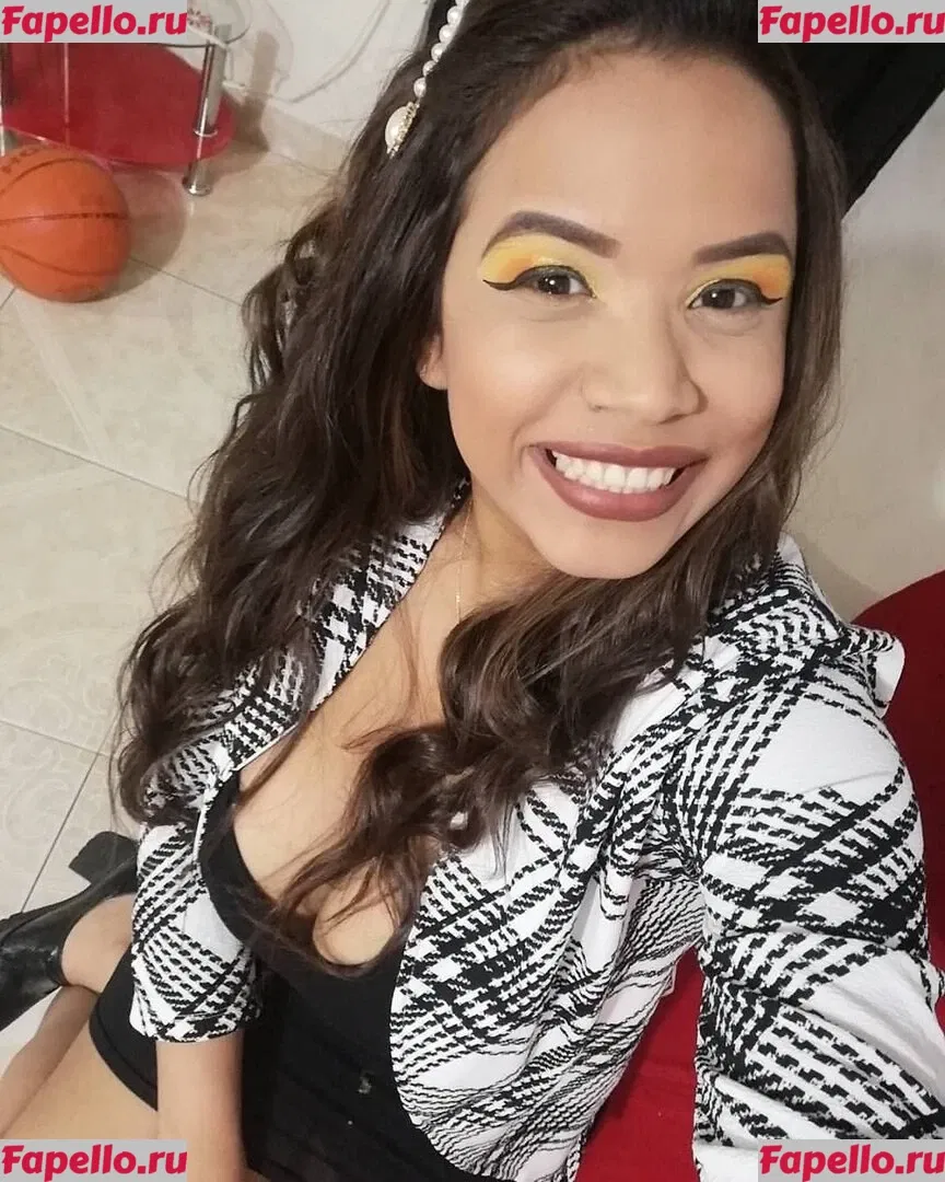 Isa Gomez Onlyfans Photo Gallery 