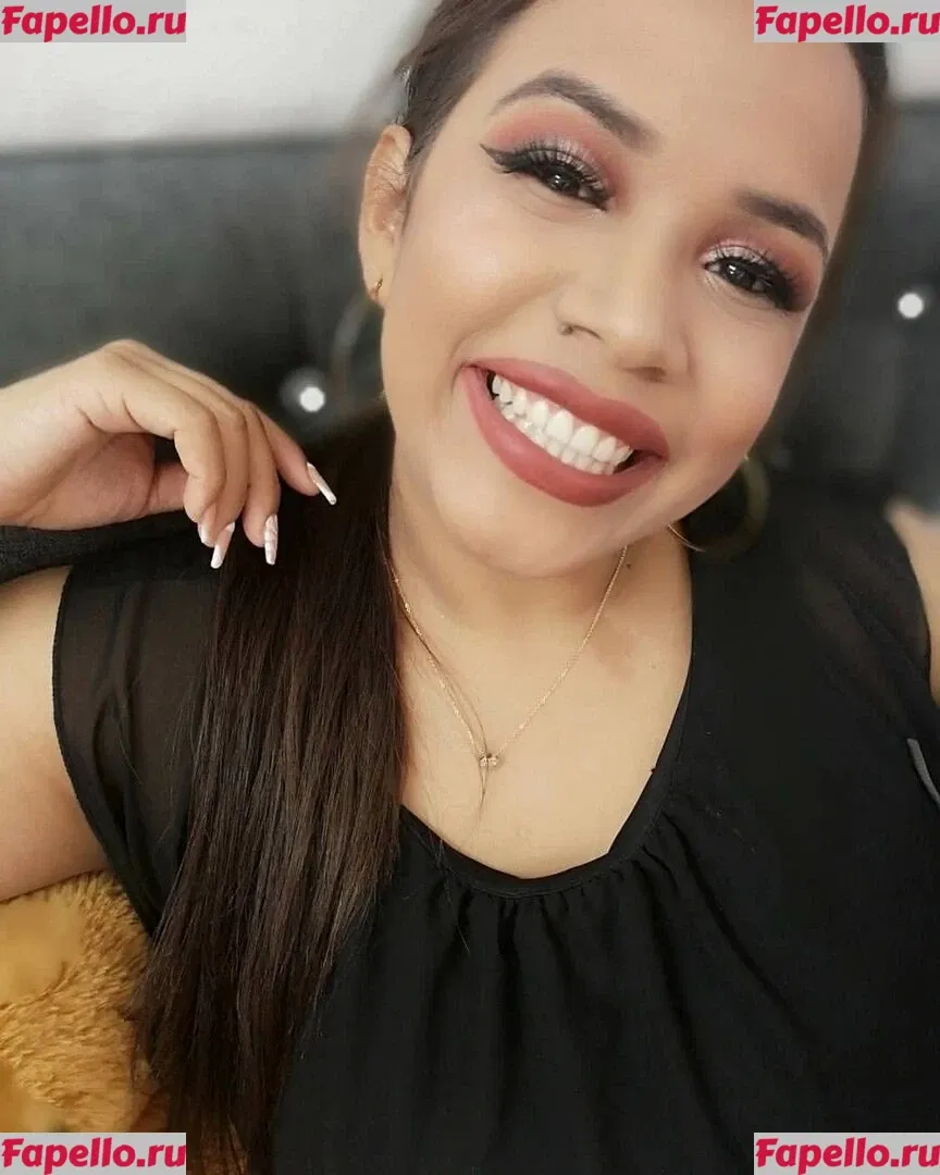 Isa Gomez Onlyfans Photo Gallery 