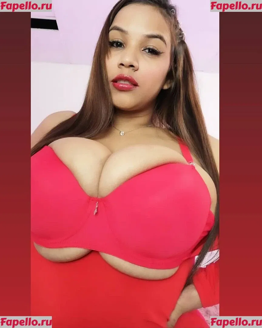 Isa Gomez Onlyfans Photo Gallery 
