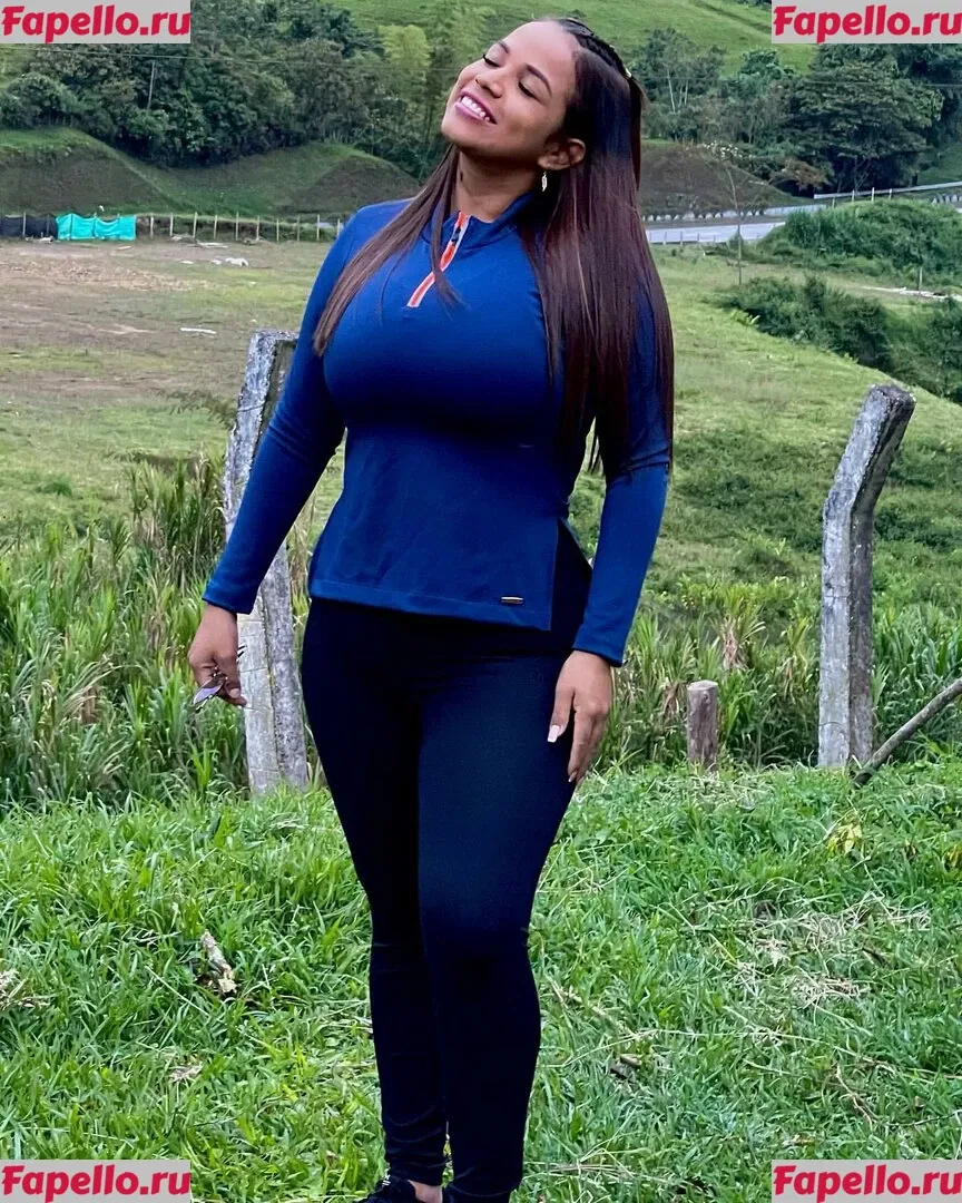 Isa Gomez Onlyfans Photo Gallery 