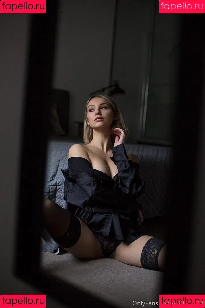 Lauren Laratta Onlyfans Photo Gallery 