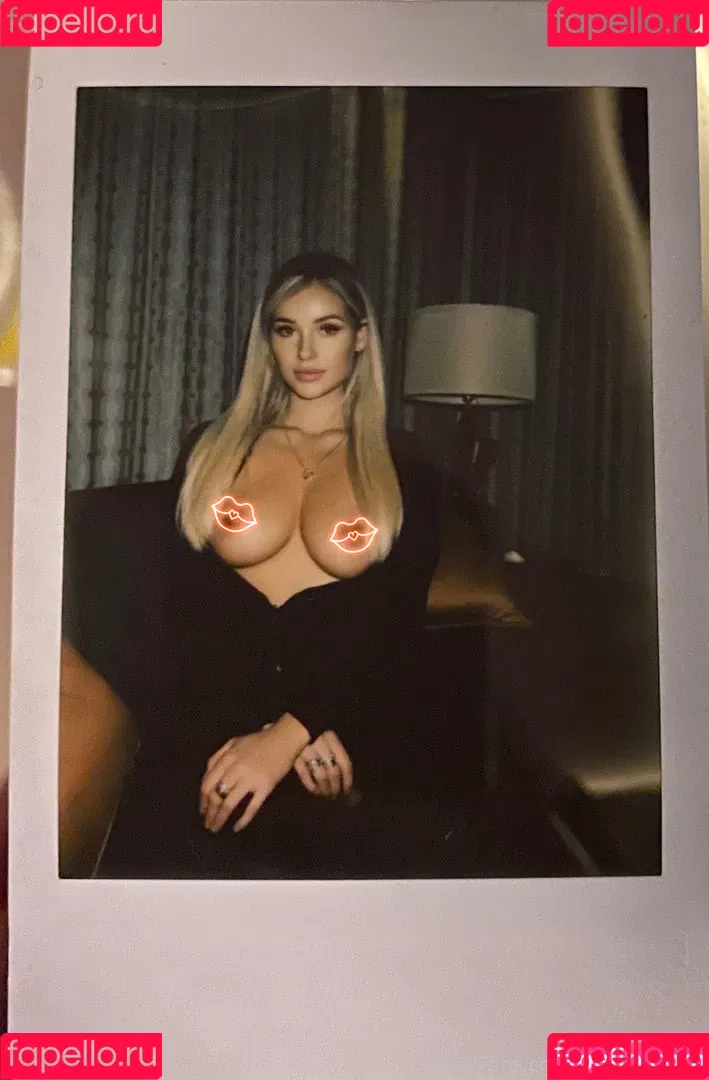 Lauren Laratta Onlyfans Photo Gallery 