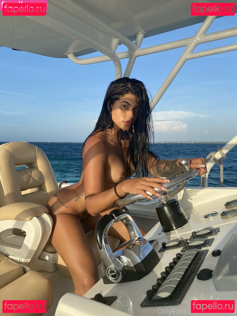 Aleja Torres Nude Onlyfans Photo 34