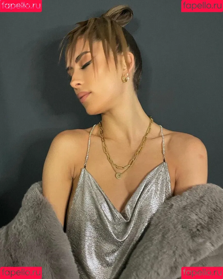 Gina Llebaria Onlyfans Photo Gallery 