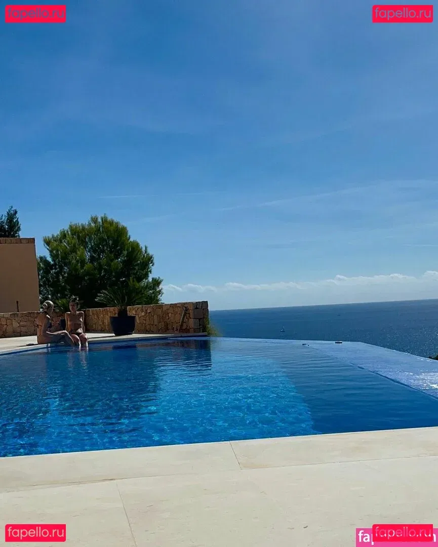 Gina Llebaria Onlyfans Photo Gallery 