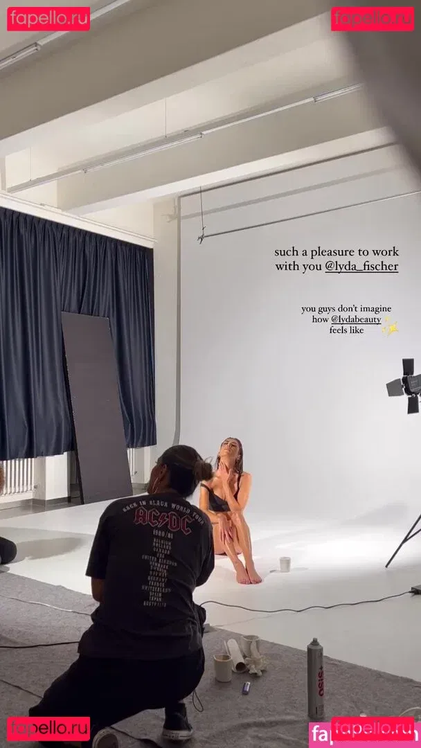 Gina Llebaria Onlyfans Photo Gallery 