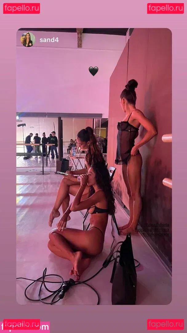 Gina Llebaria Onlyfans Photo Gallery 