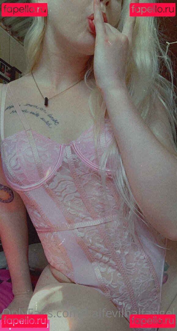halfevilhalfangel Nude Onlyfans Photo 17