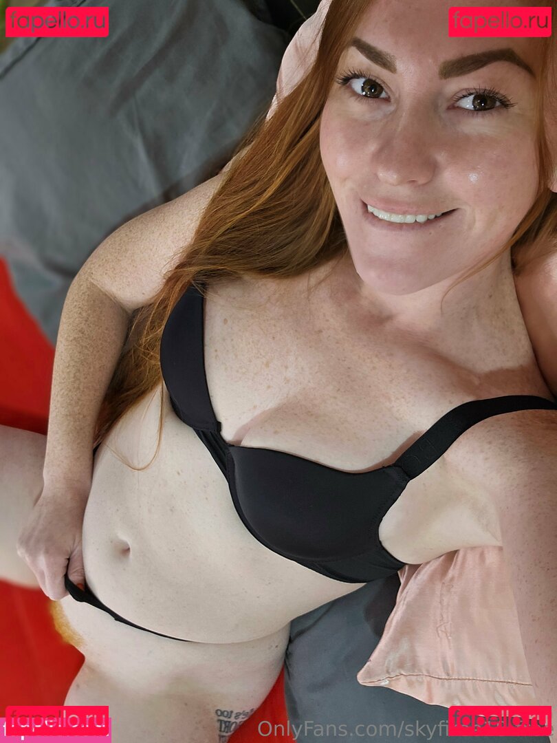 skyfiree18-free Nude Onlyfans Photo 16