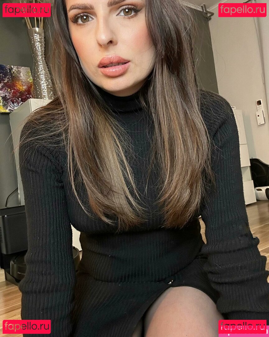 Luxe Bella Donna Nude Onlyfans Photo 22