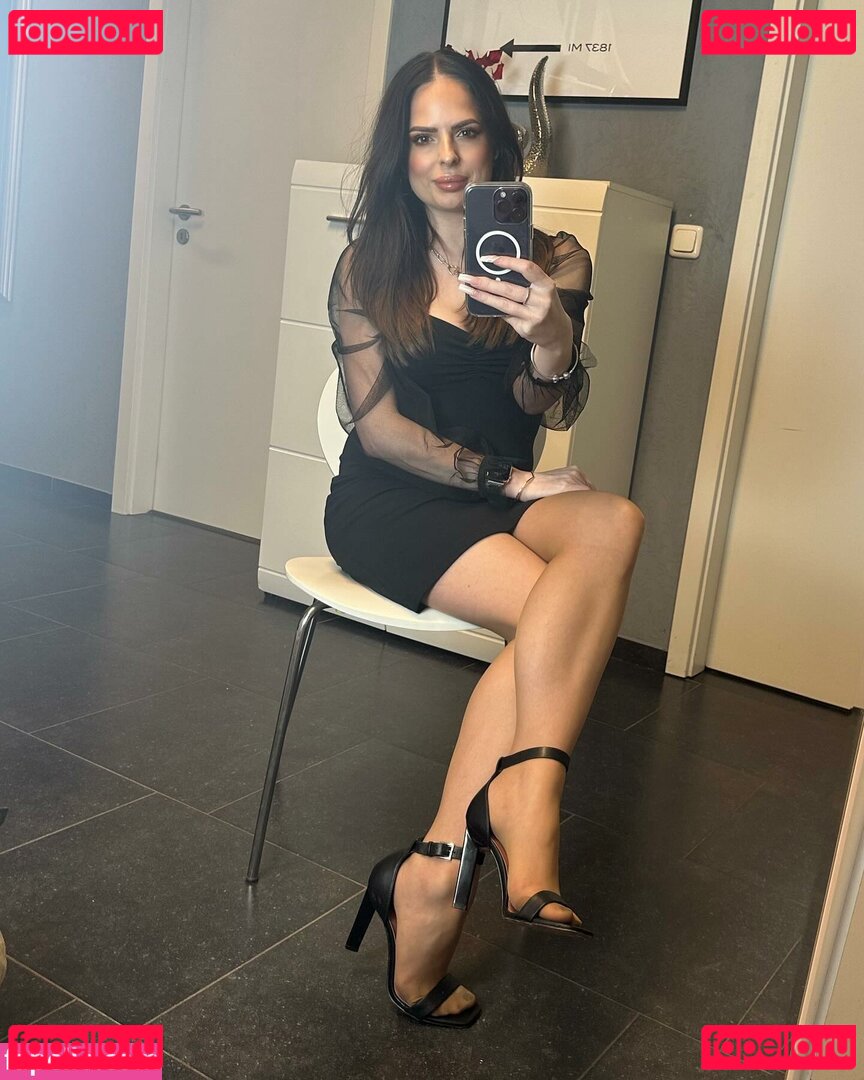 Luxe Bella Donna Nude Onlyfans Photo 7