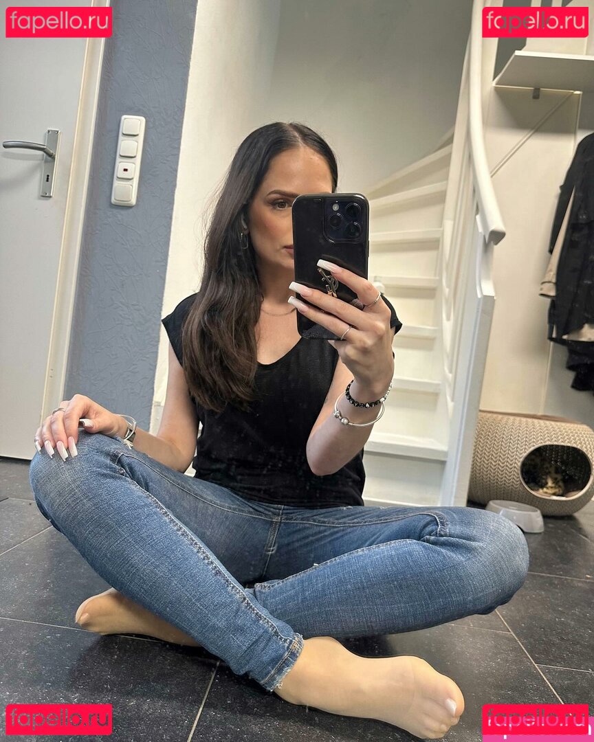 Luxe Bella Donna Nude Onlyfans Photo 5