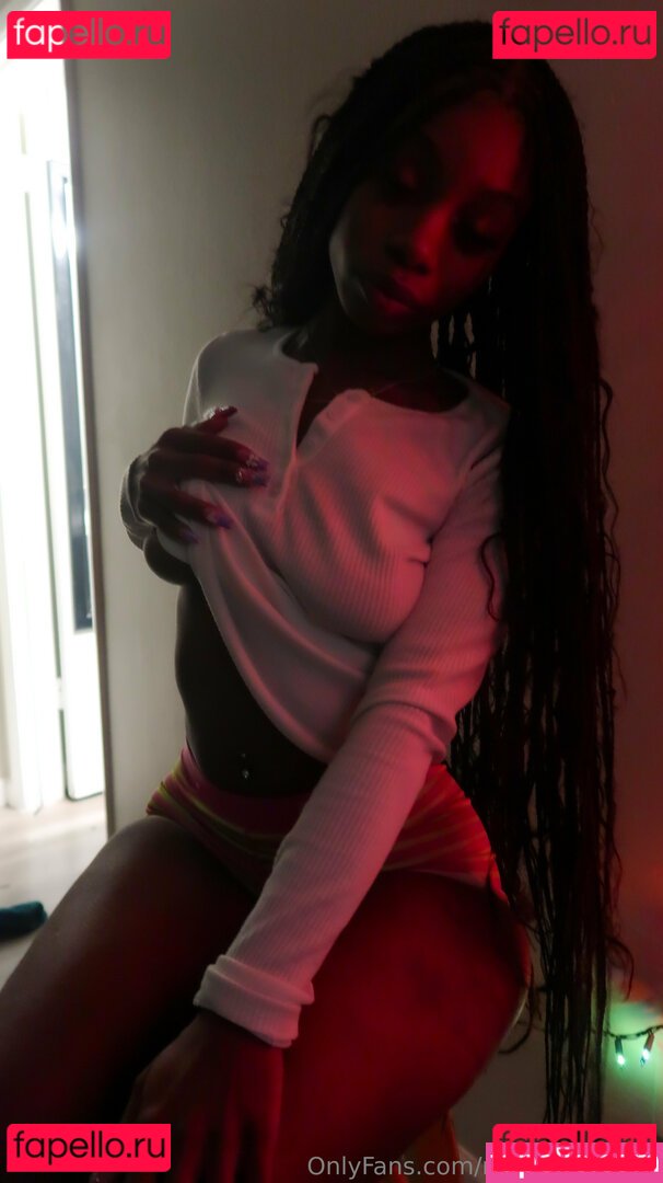 Neenahbrownn Nude Onlyfans Photo 26