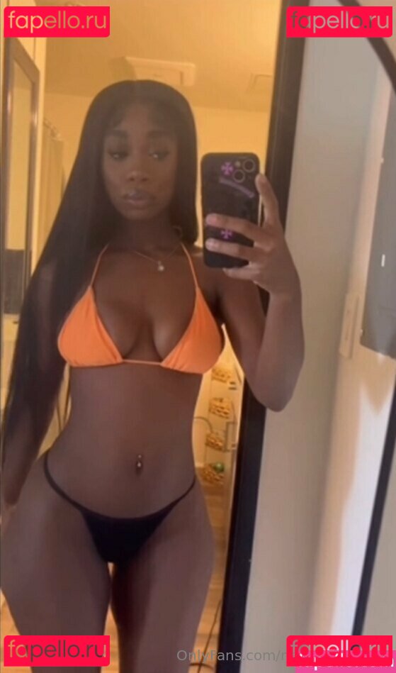 Neenahbrownn Nude Onlyfans Photo 4
