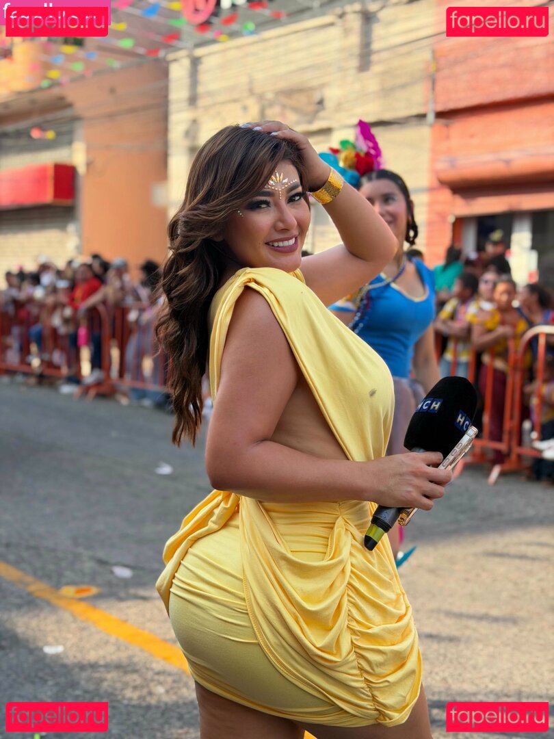 Milagro Flores Nude Onlyfans Photo 9